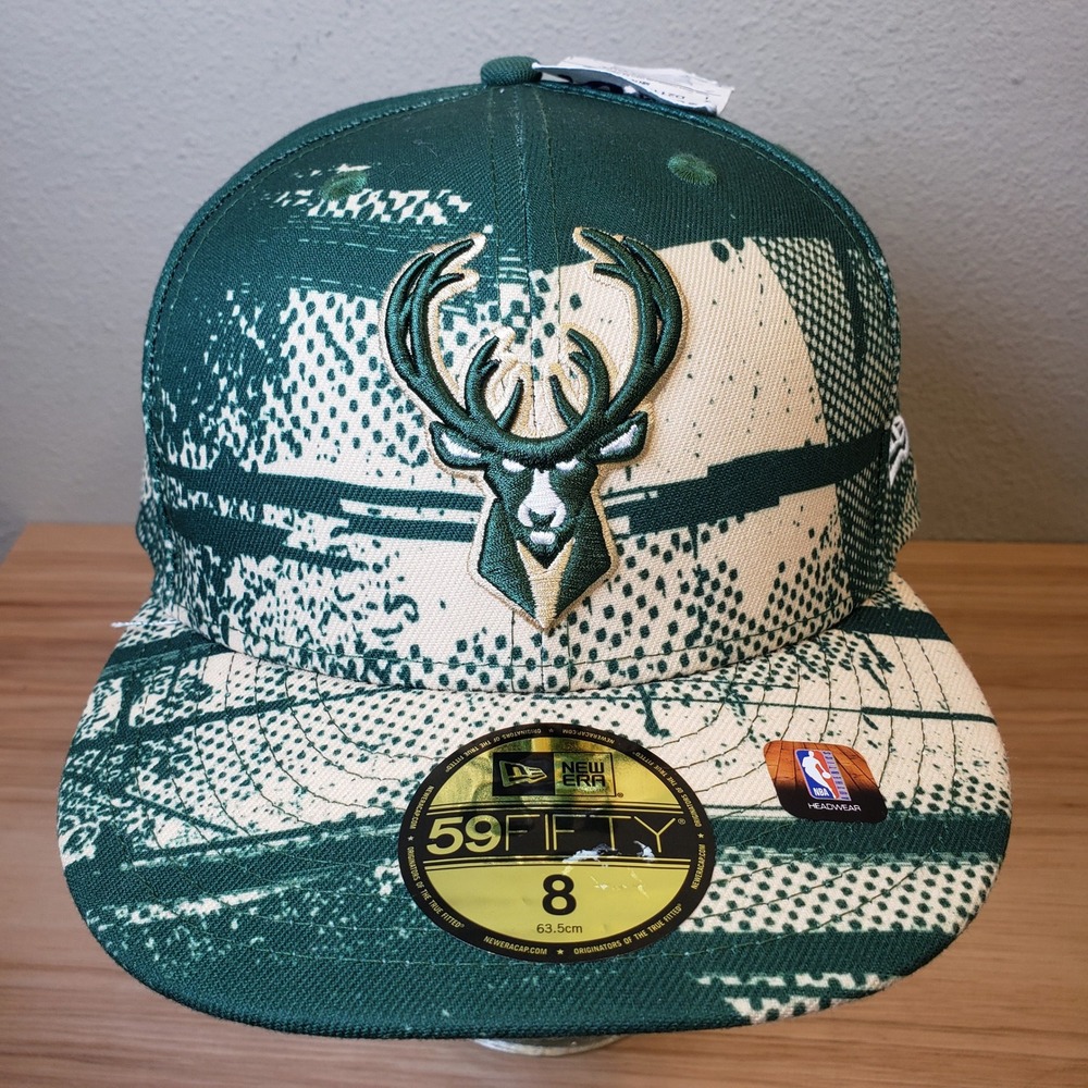 New Era Milwaukee Bucks Hat Tip Off 59Fifty Fitted Hat Hunter Green Graffiti NBA